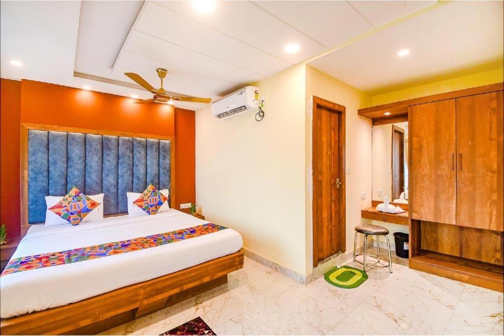 Hotel Aqua Tulip Kalkutta Kültér fotó